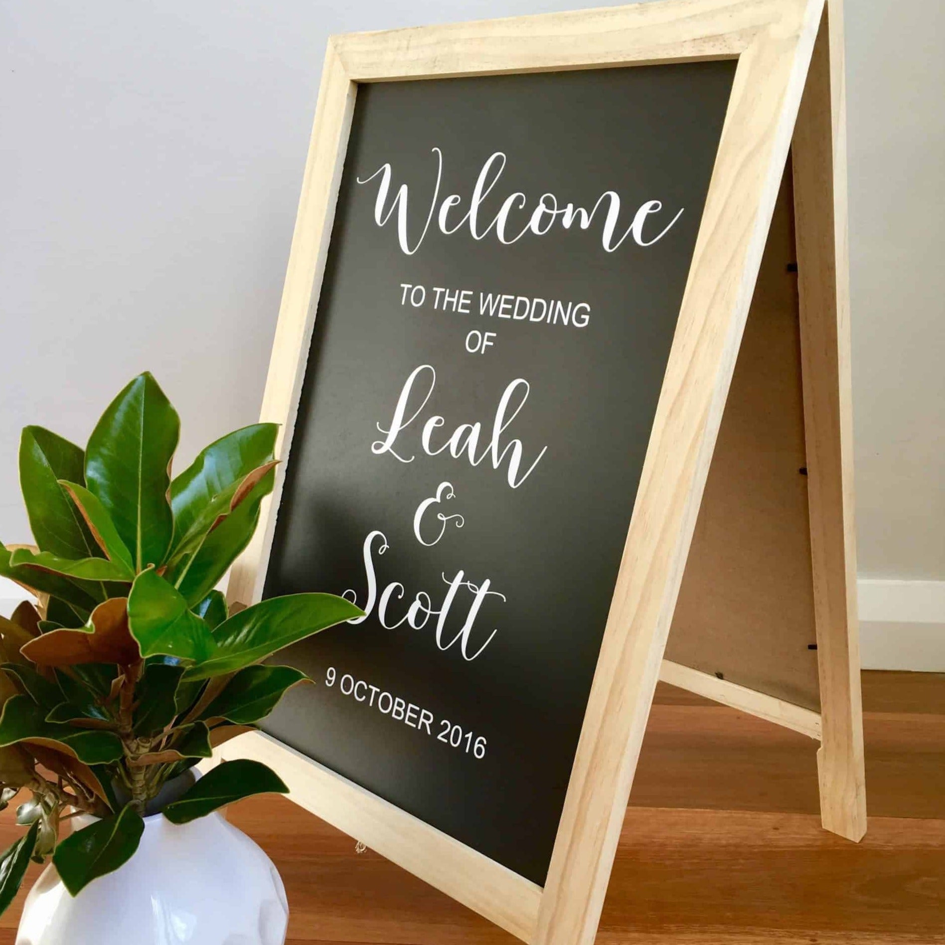 Rustic Custom Welcome Wedding Sign